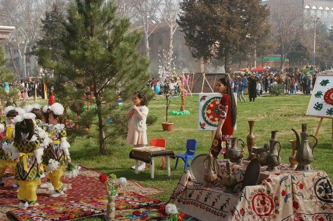 نوروز در سراسر جهان چگونه برگزار میشود؟